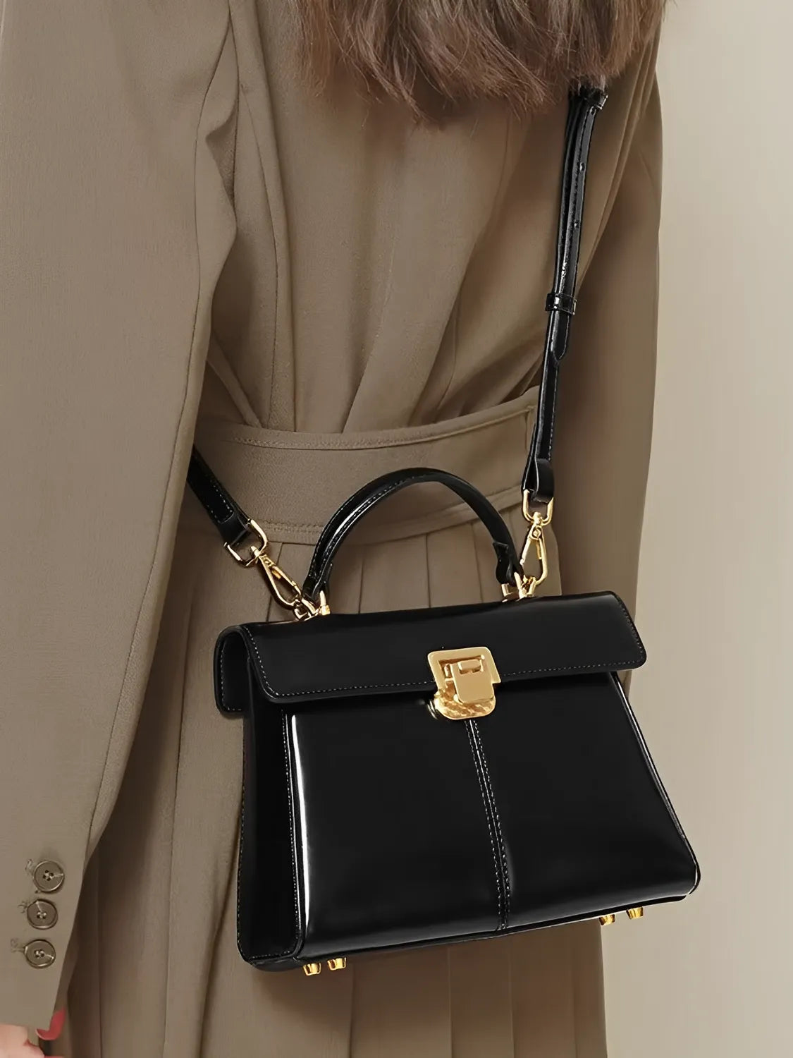 Bolsa de Couro Tiracolo com Lenço Decorativo e Alça de Ombro – Lena