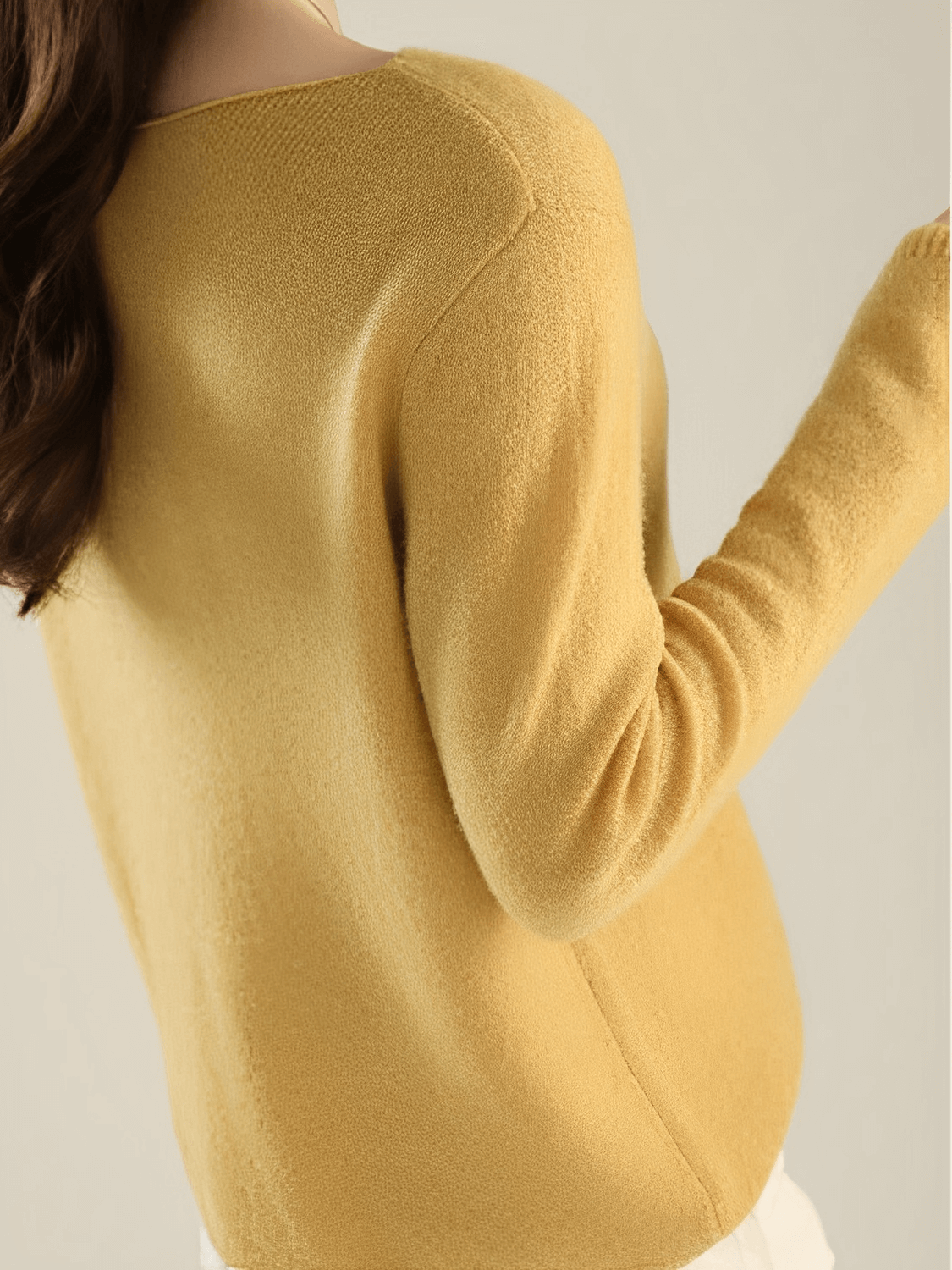 Cardigan em Tricô Fino com Botões Assimétrico - Luzia