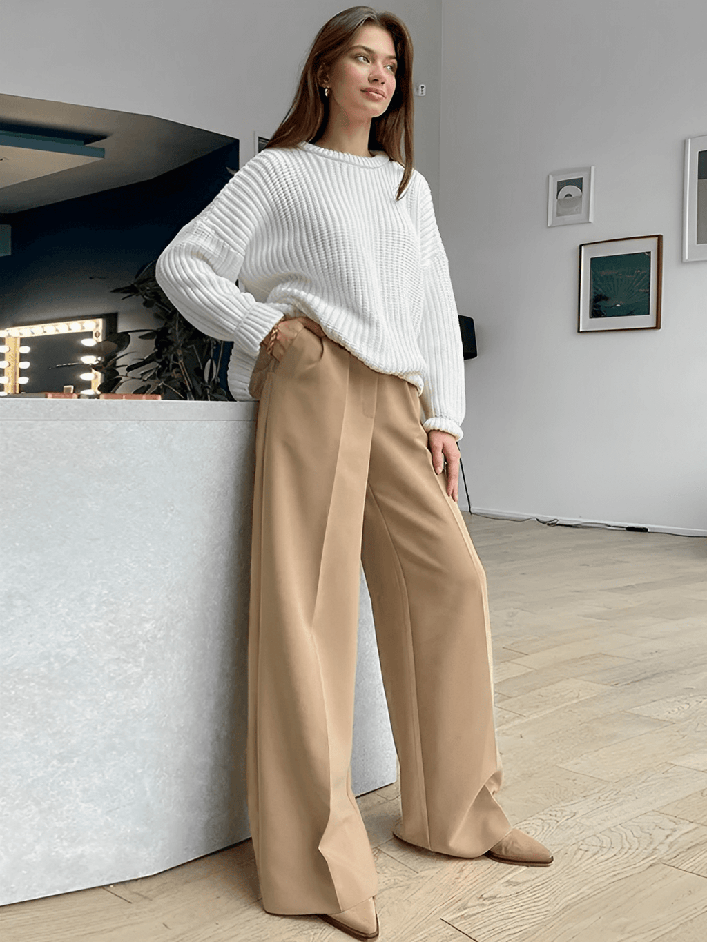 Calça Feminina Wide Leg em Alfaiataria com Cintura Alta e Bolsos – Madison