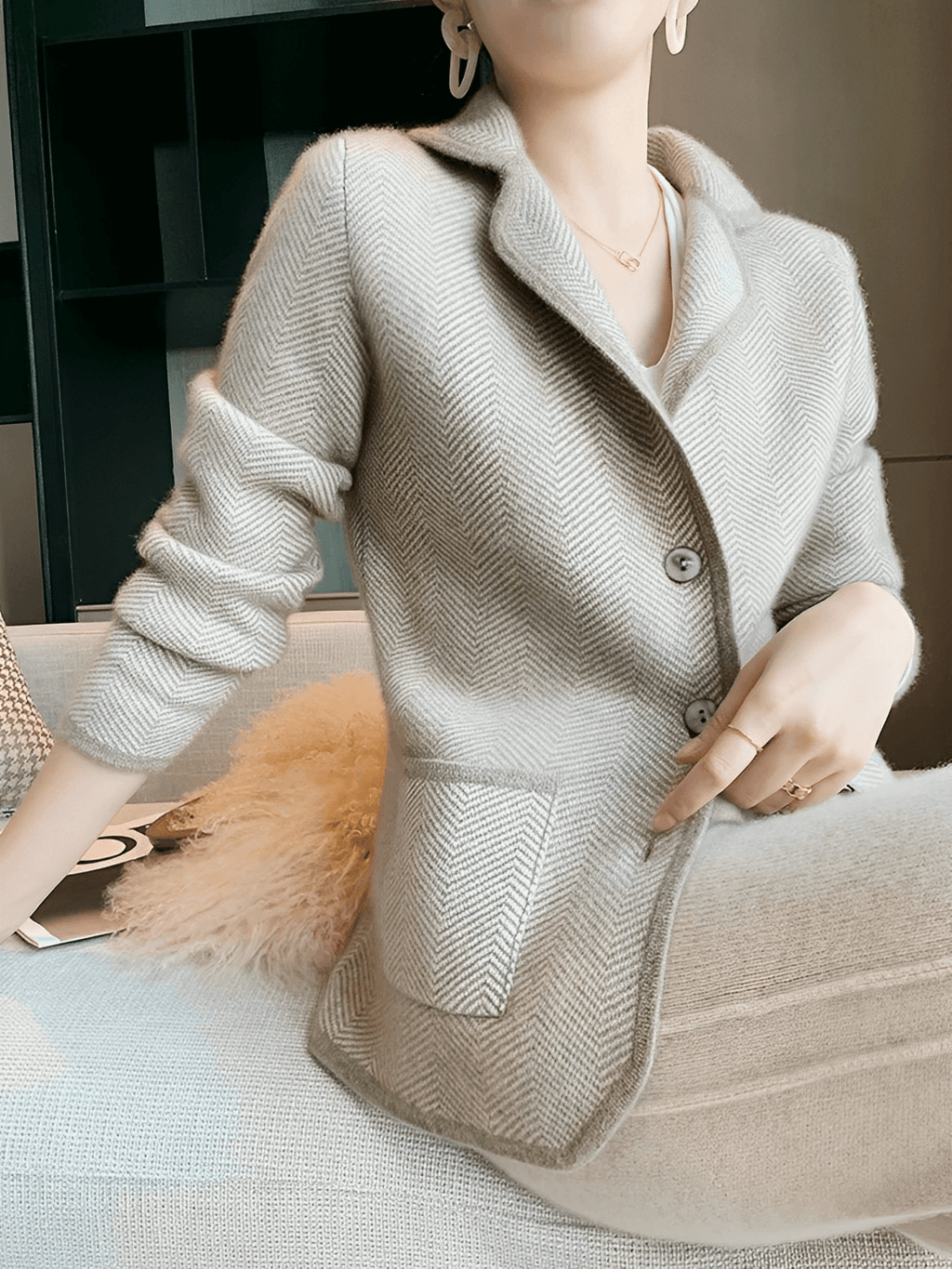 Blazer em Lã Estruturada com Gola Clássica e Bolsos  – Maria
