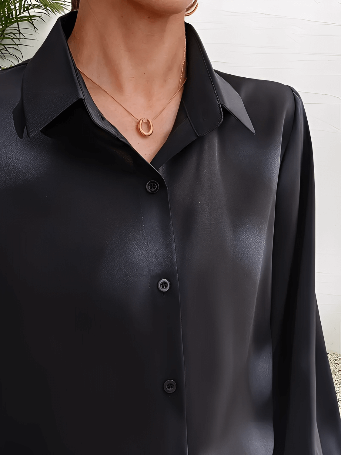 Camisa em Tecido Estruturado com Manga Lanterna e Gola Lapela – Scarllet