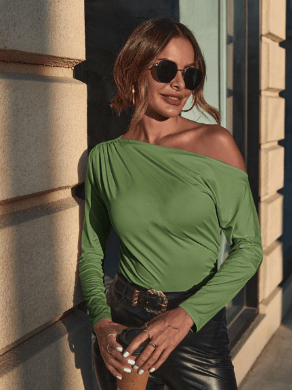 Blusa Design Assimétrico de Ombro Único e Drapeado Sofisticado – Amaya