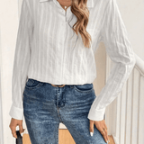 Camisa Texturizada com Listras Verticais e Punhos Estruturados - Karina
