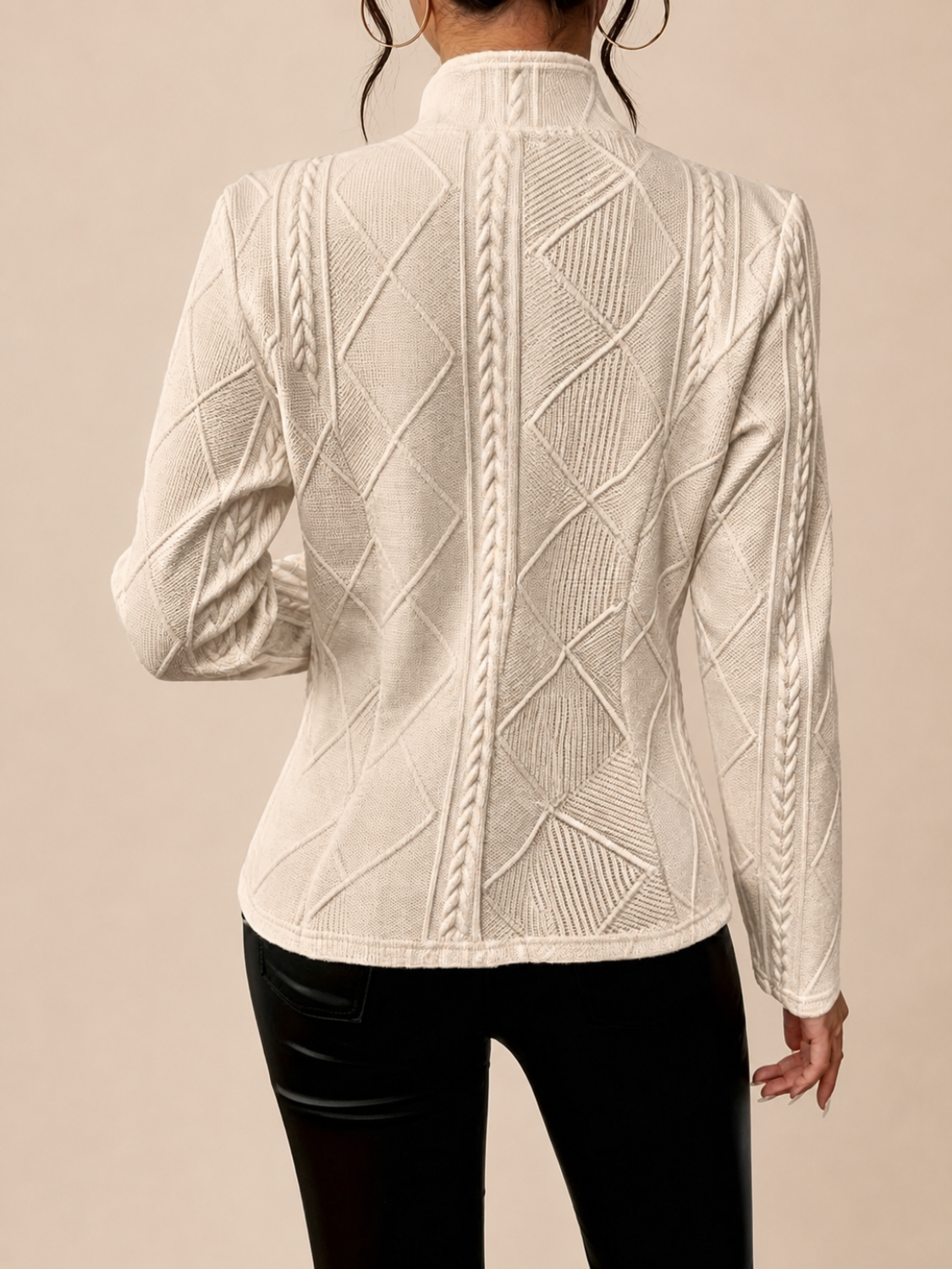 Casaco Estruturado em Jacquard com Textura Relevo e Botões - Francesca