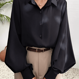 Camisa em Tecido Estruturado com Manga Lanterna e Gola Lapela – Scarllet