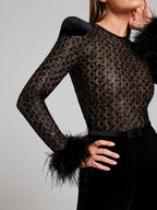 Macacão de Renda com Lantejoulas Plumas e Calça Flare de Veludo - Noir