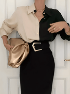 Camisa Acetinada Bicolor com Botões Dourados Elegante – Joyce