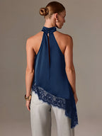 Blusa Halter Acetinada com Barra Assimétrica em Renda Delicada – Ximena