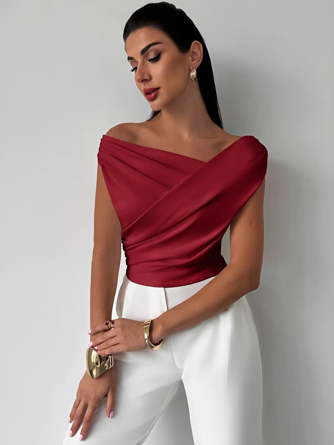 Blusa com Decote Ombo a Ombro Assimétrico e Drapeado Elegante - Emy [FRETE FULL]
