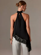 Blusa Halter Acetinada com Barra Assimétrica em Renda Delicada – Ximena