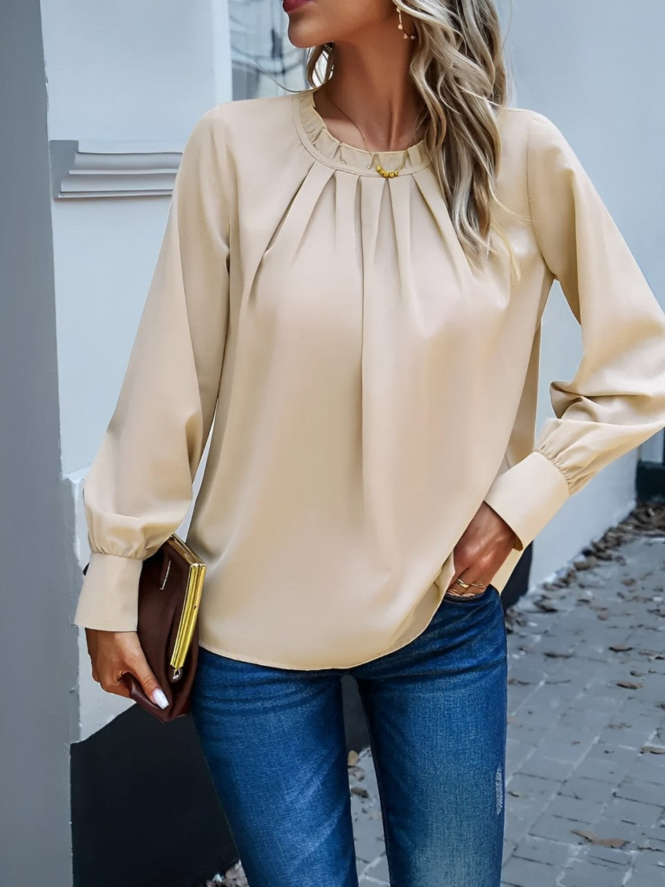 Camisa Franzida com Gola Redonda e Mangas Longas - Angelina [FRETE FULL]