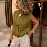 Blusa em Tricô com Decote Canoa Botões Maxi e Bolsos - Ayla