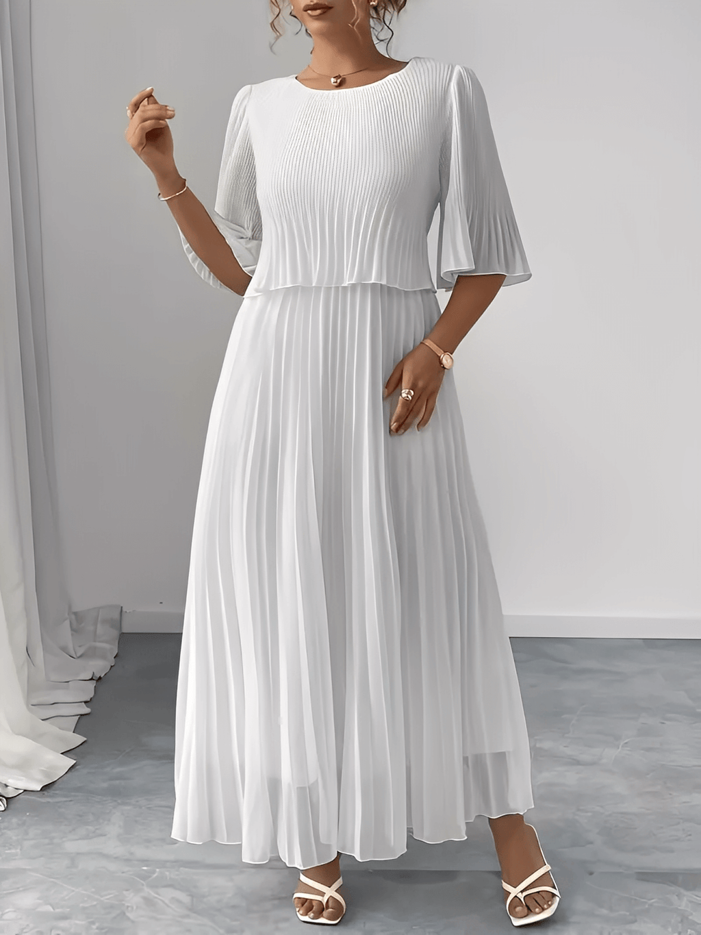 Vestido Longo Plissado em Chiffon com Camadas Duplas – Marcela