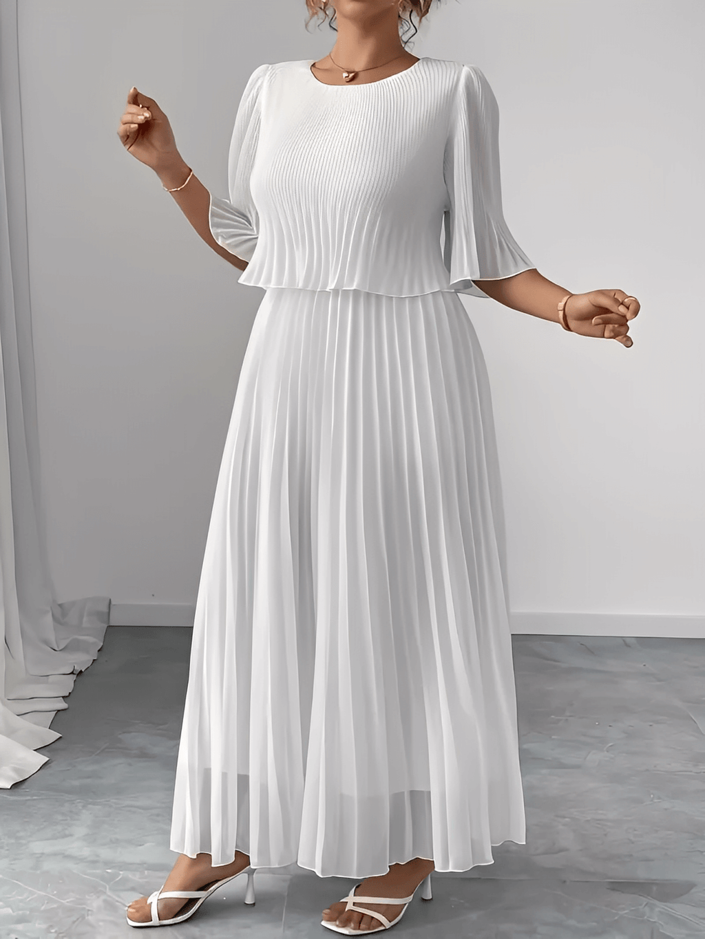 Vestido Longo Plissado em Chiffon com Camadas Duplas – Marcela