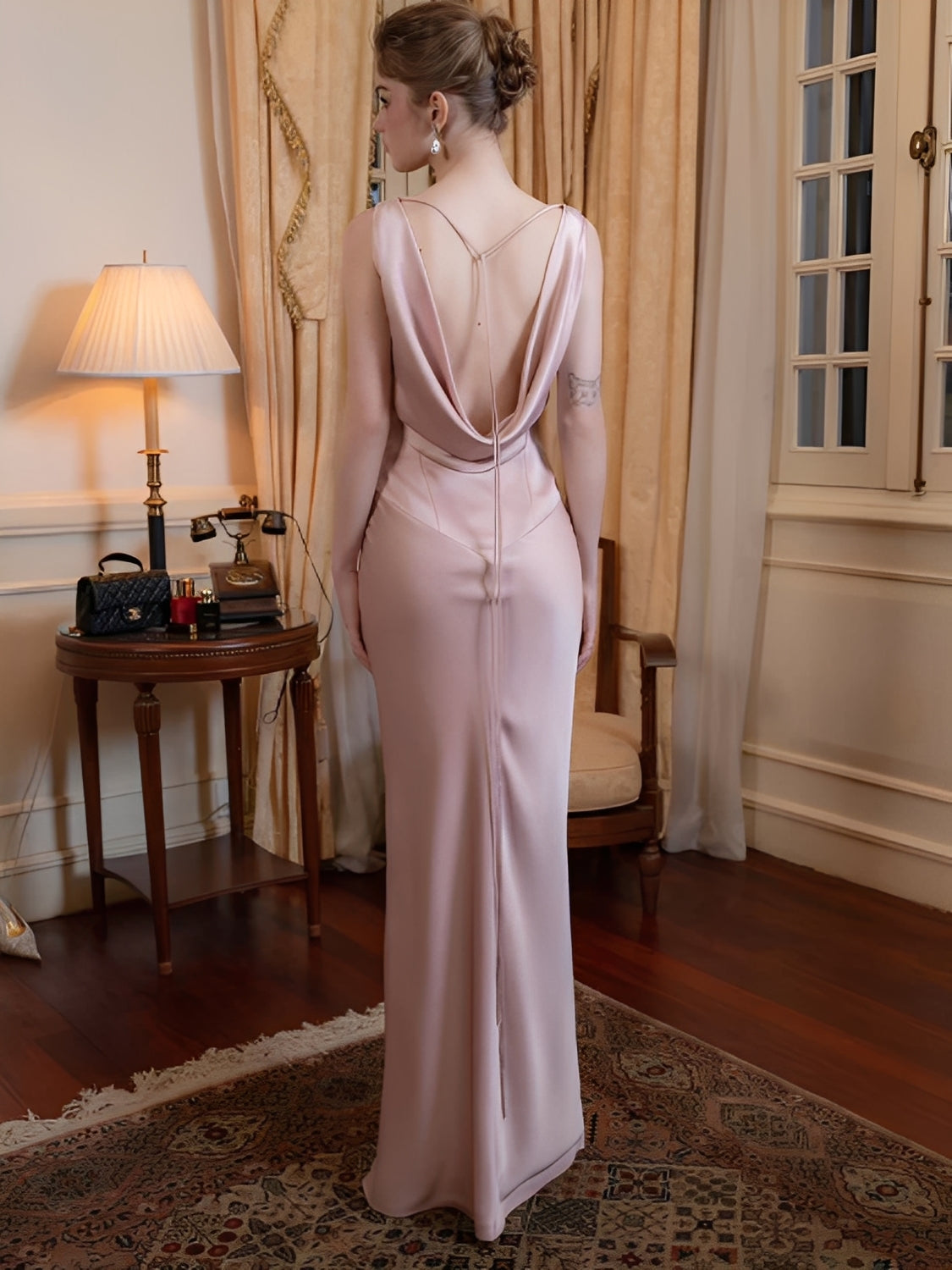 Vestido de Festa Longo Acetinado com Decote Drapeado e Costas Nuas  – Selin