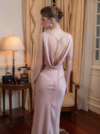 Vestido de Festa Longo Acetinado com Decote Drapeado e Costas Nuas  – Selin