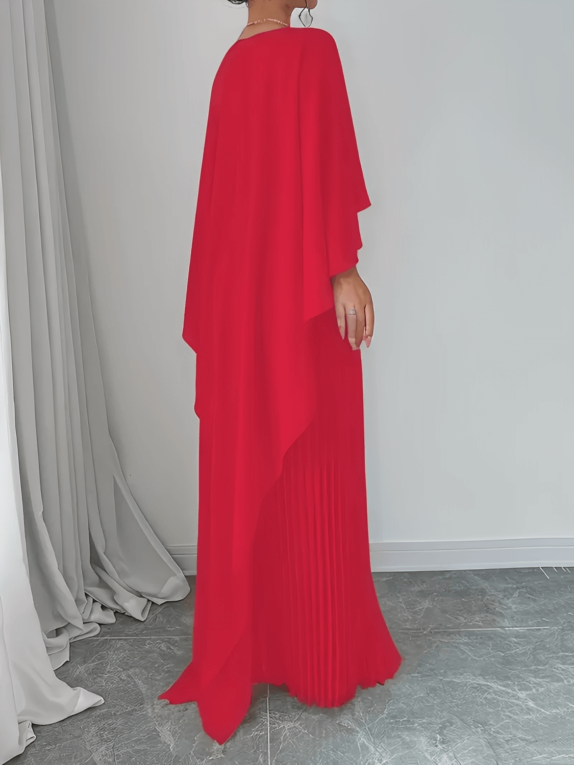 Vestido Longo de Festa Plissado com Capa Peplum Embutida – Loren