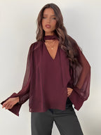 Blusa em Chiffon com Manga Bispo Gola Laço e Punhos Estruturados – Sayuri