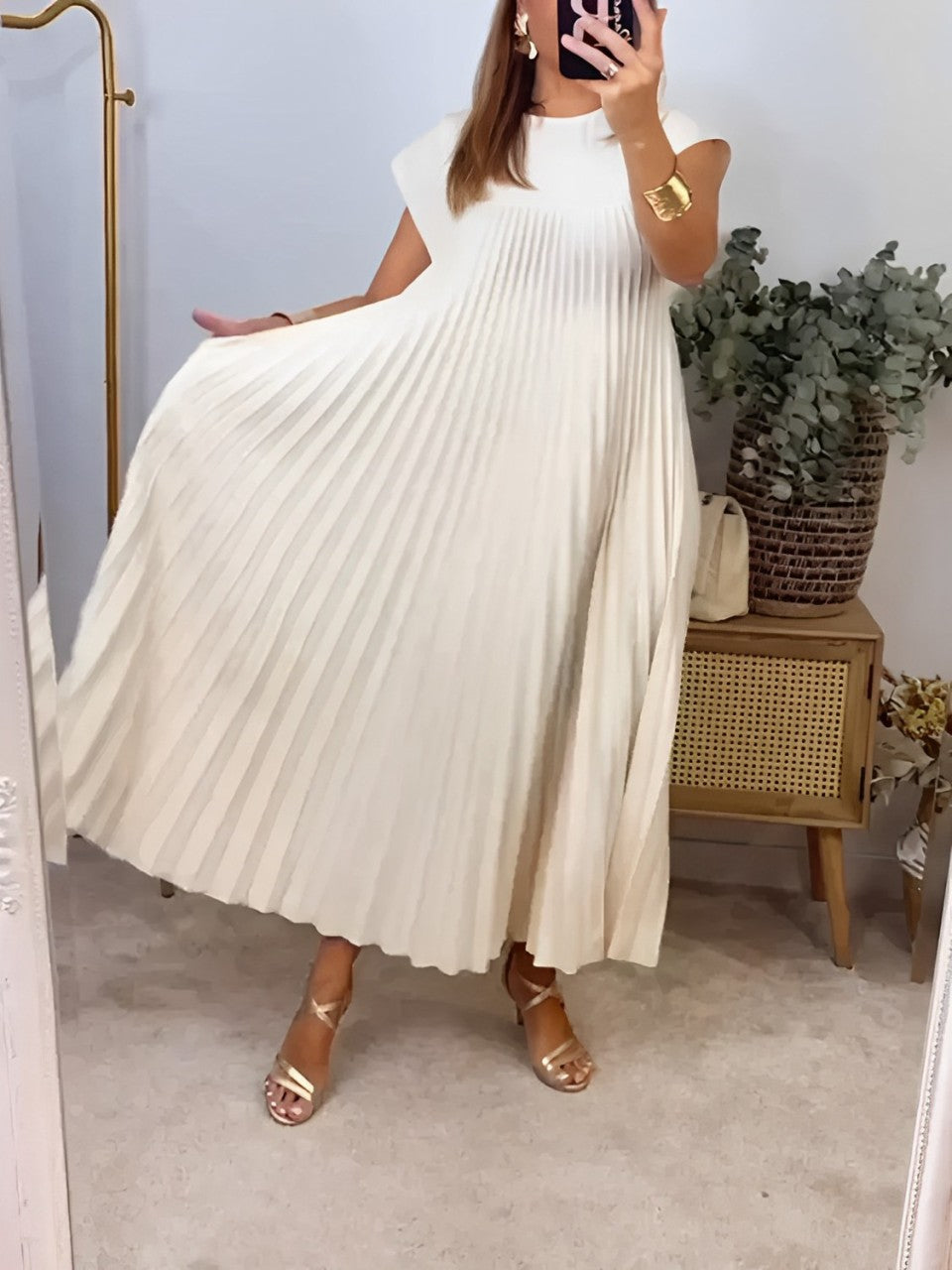 Vestido Longo Plissado Soltinho com Mangas Curtas e Decote – Diana [FRETE FULL]
