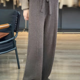Calça Feminina Wide de Lã com Cintura Alta e Cadarço Ajustável – Justine